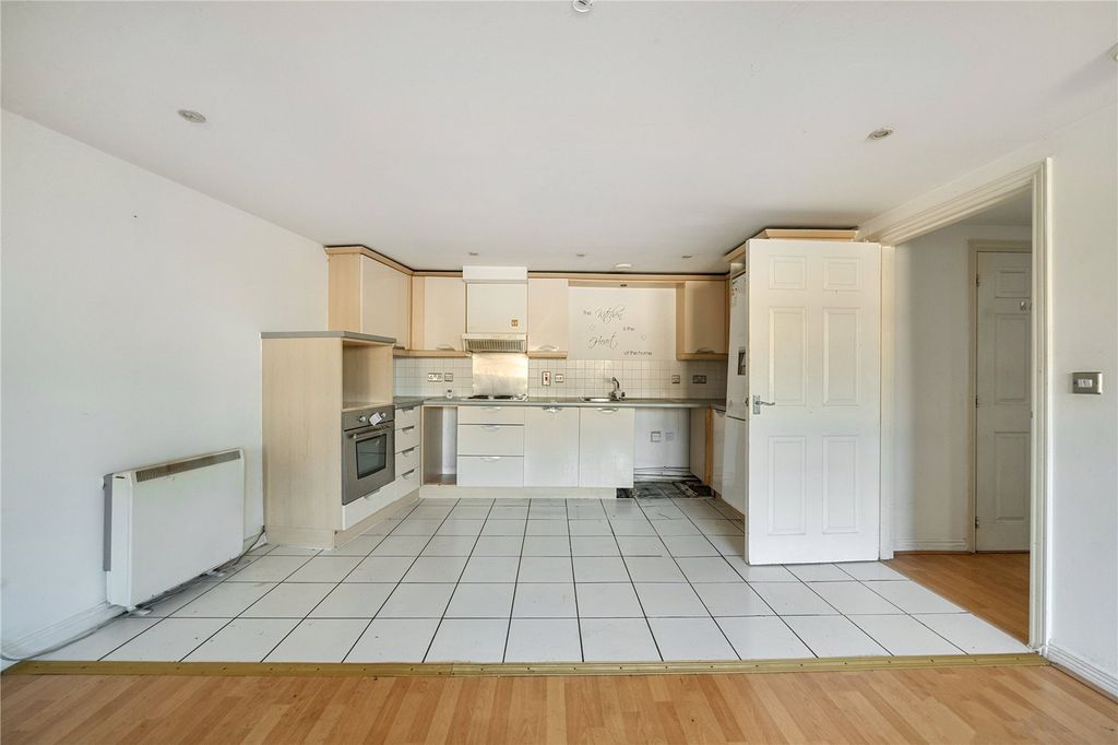Property photo 2 of 9 Picture No. 06