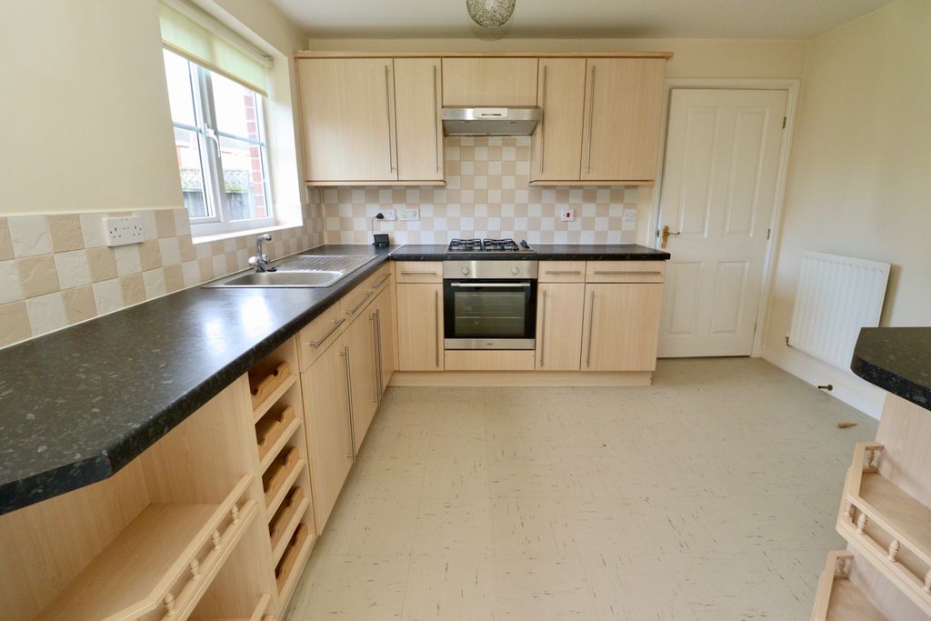 Property photo 3 of 23 Img_5670