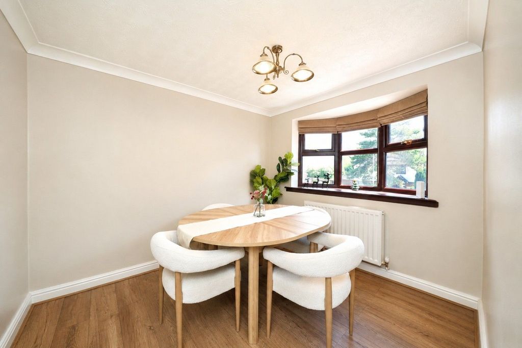 Property photo 2 of 54