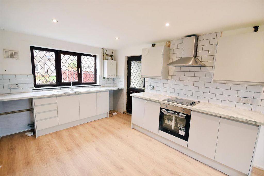 Property photo 3 of 6 Dsc_0103Dp1.Jpg