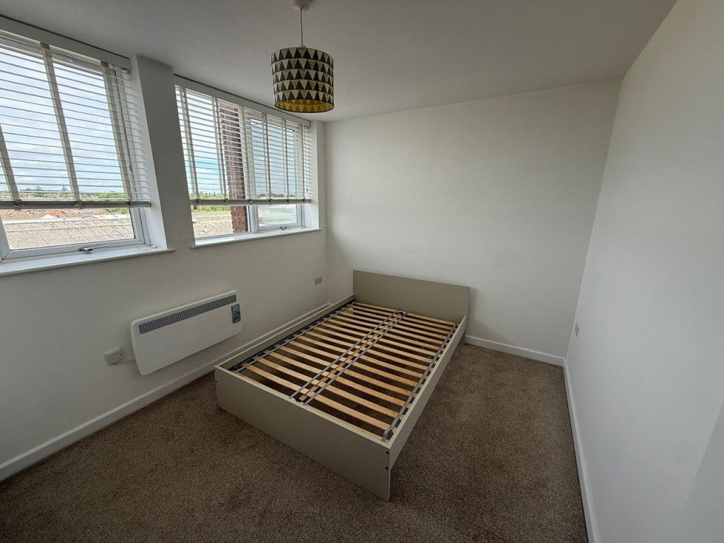 Property photo 3 of 6 Bedroom