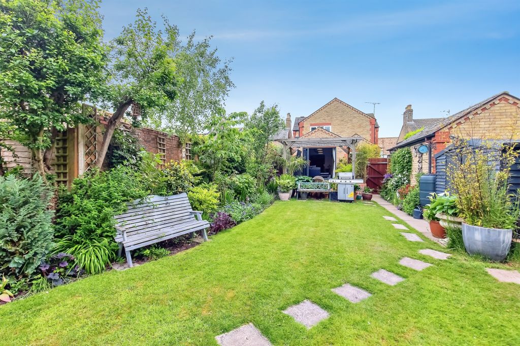 Property photo 2 of 22