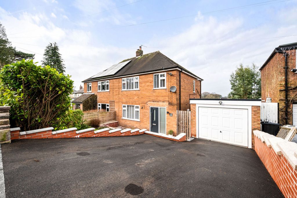 Property photo 1 of 28