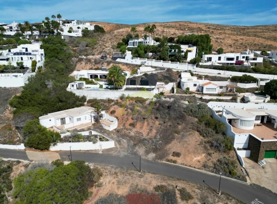 Property photo 2 of 4