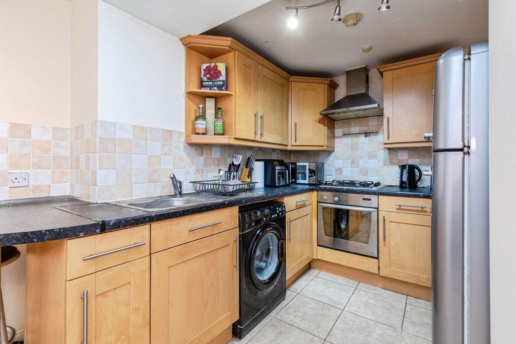 Property photo 2 of 18 Photo