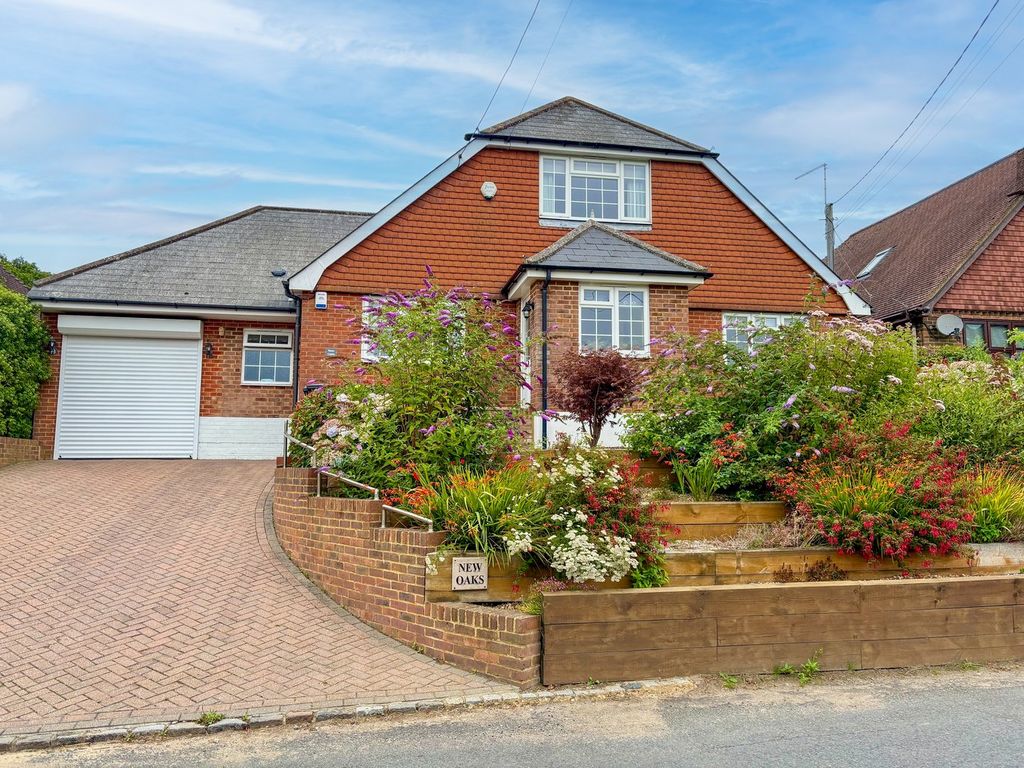 Property photo 1 of 27