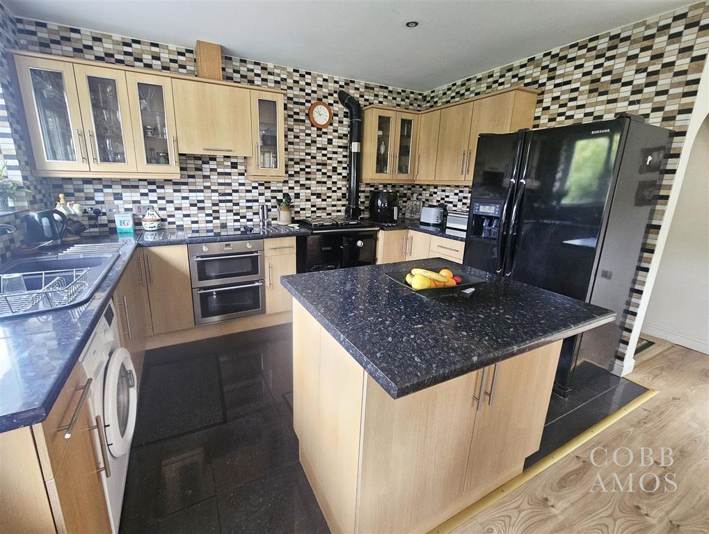 Property photo 3 of 27 20250828_104921.Jpg