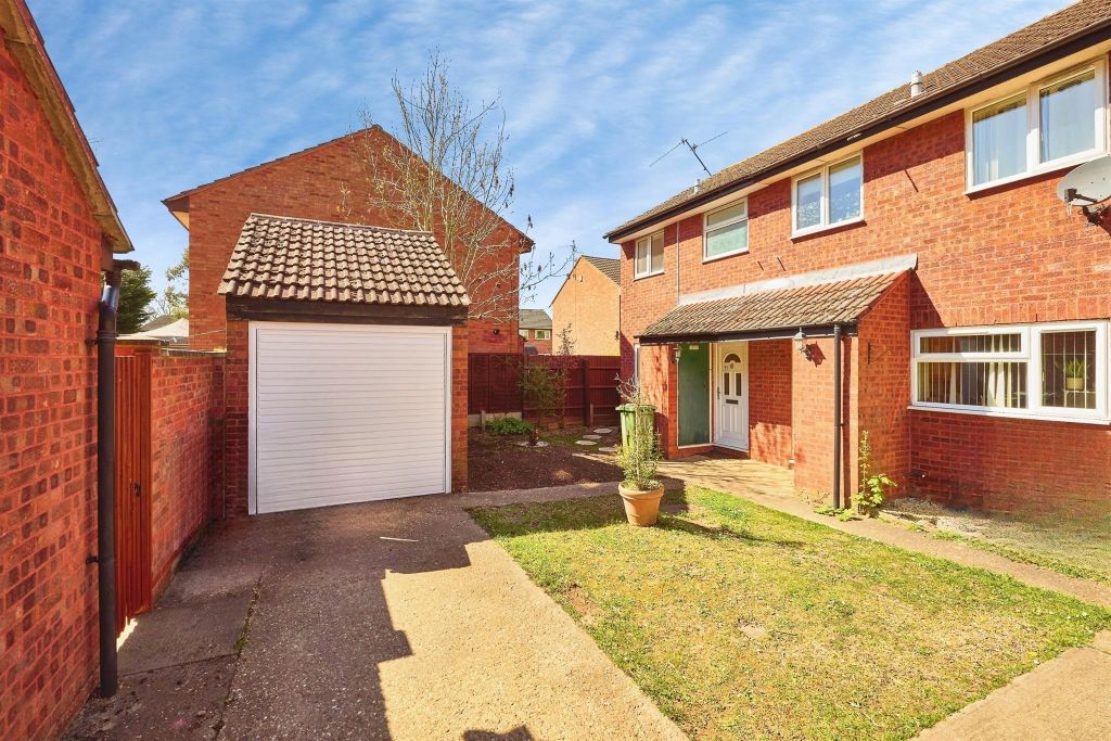 Property photo 1 of 12