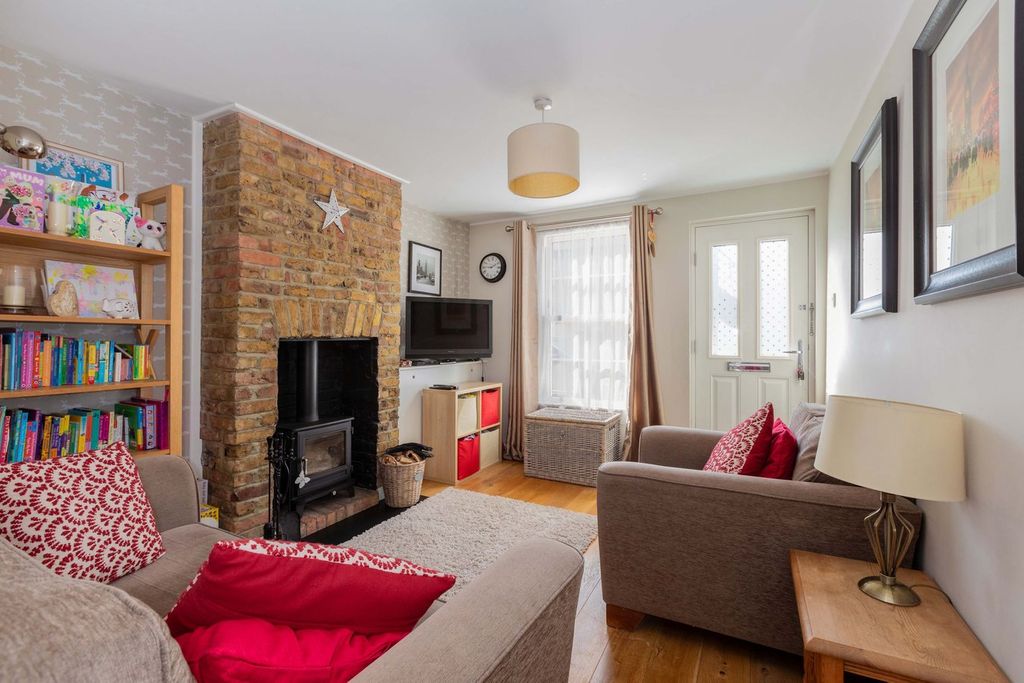 Property photo 2 of 14