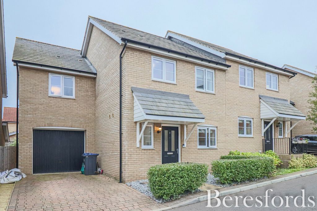 Property photo 1 of 15 Front