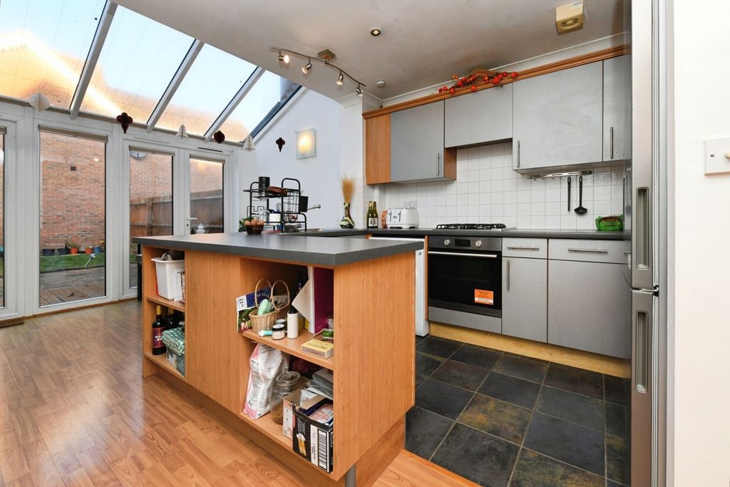 Property photo 2 of 14 Pbox-Img.Jpg