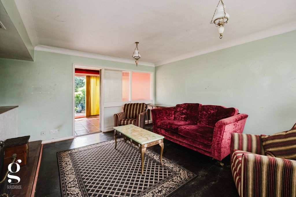Property photo 2 of 19