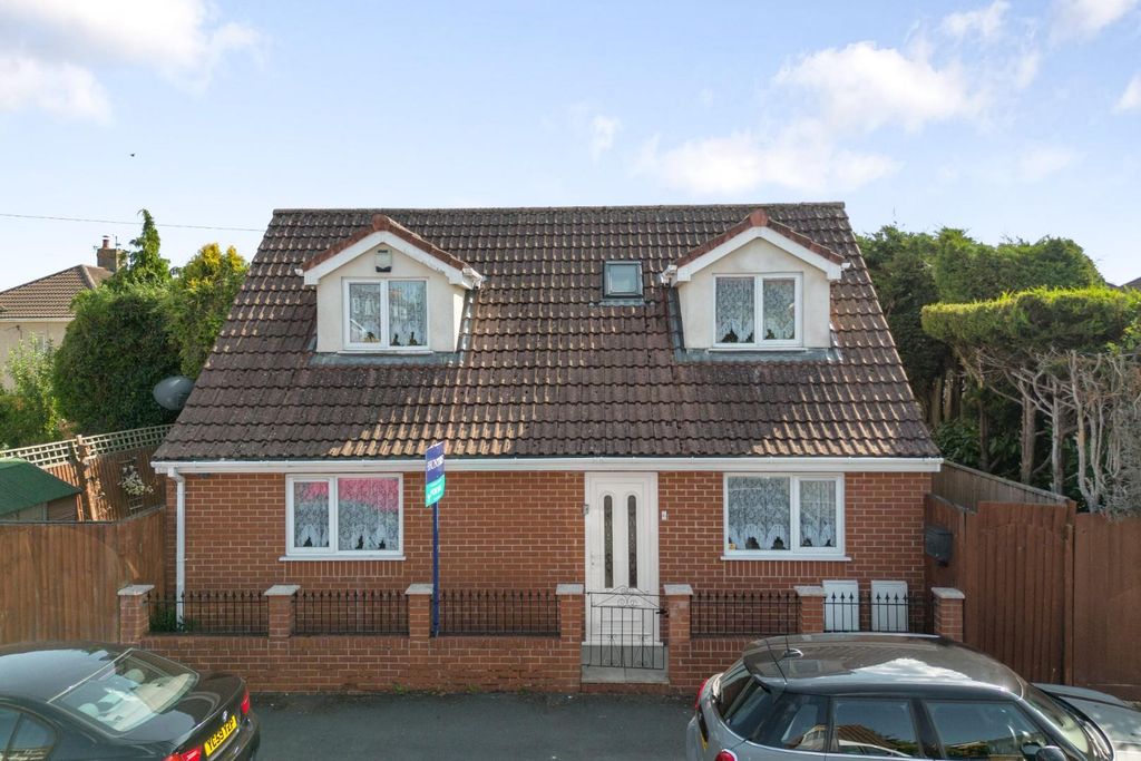 Property photo 1 of 22