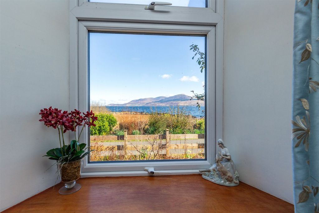 Additional image 10 of 2 bed detached house for saleShore Cottage, 11 Shore Road, Carradale PA28