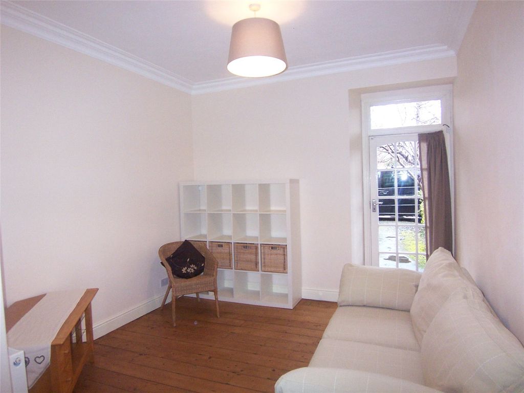 Property photo 3 of 10 Photo 3