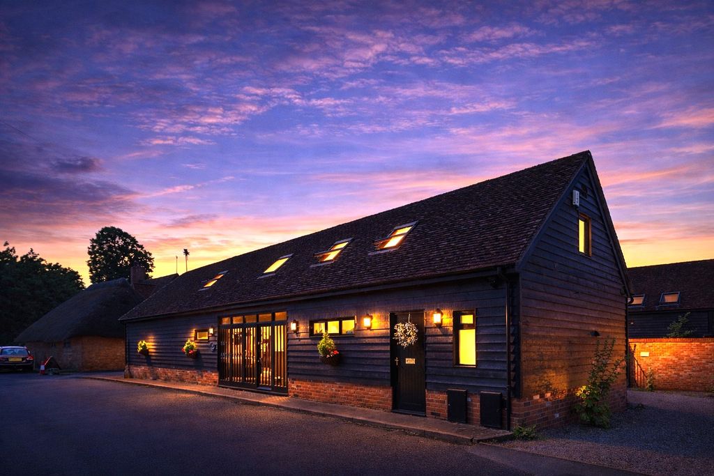 Property photo 1 of 30