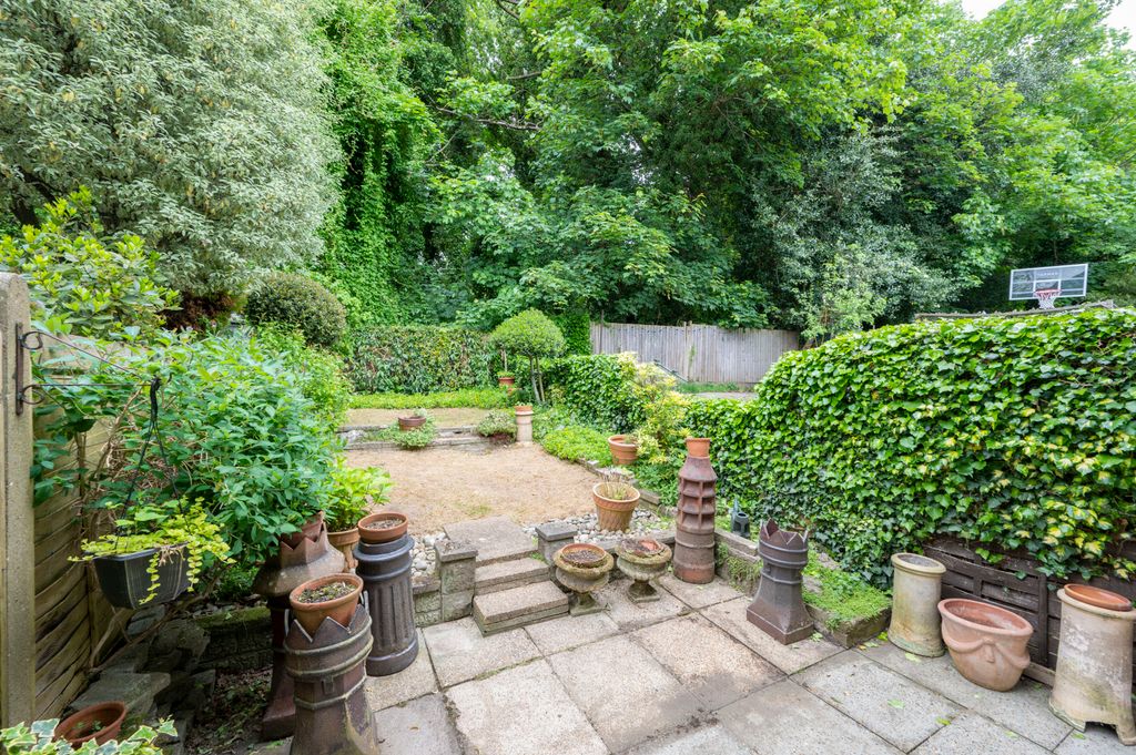 Property photo 3 of 15 Picture No. 10