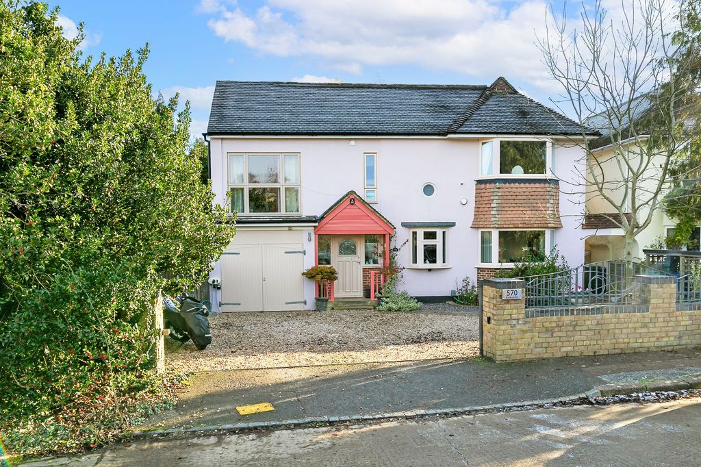 Property photo 1 of 20