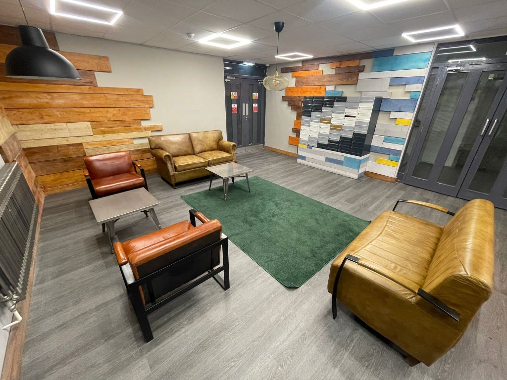 Property photo 1 of 8 Balcony