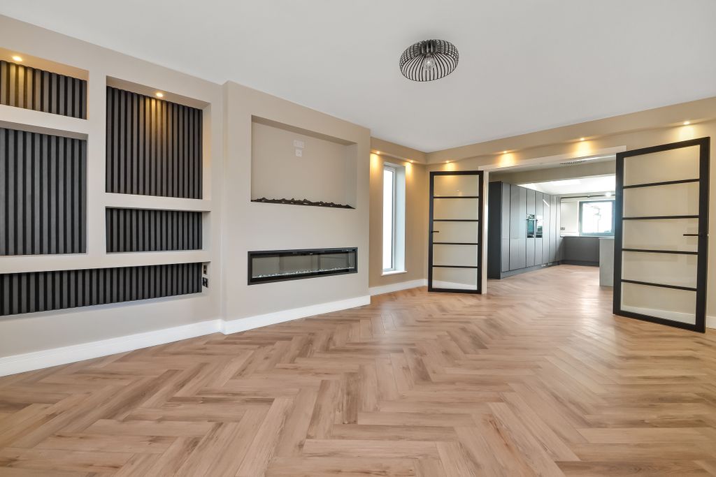 Property photo 3 of 21 Dsc_9200