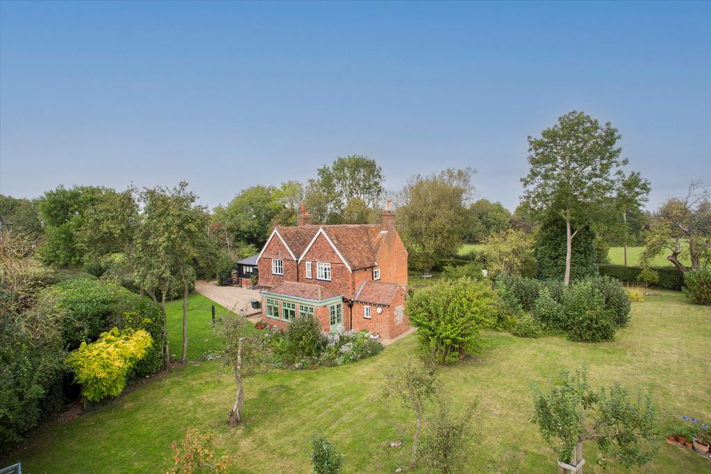 Property photo 2 of 19 Image
