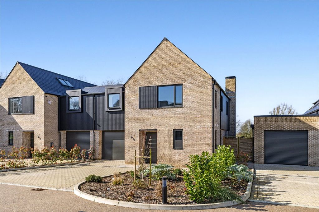 Property photo 1 of 10 Front Elevation