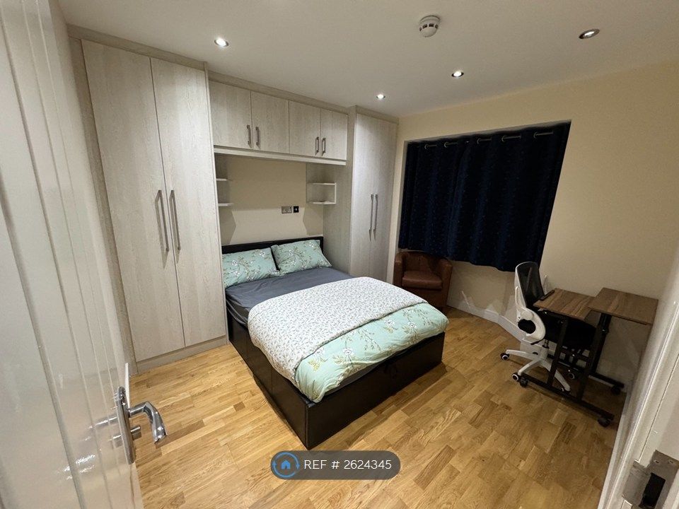 Property photo 3 of 5