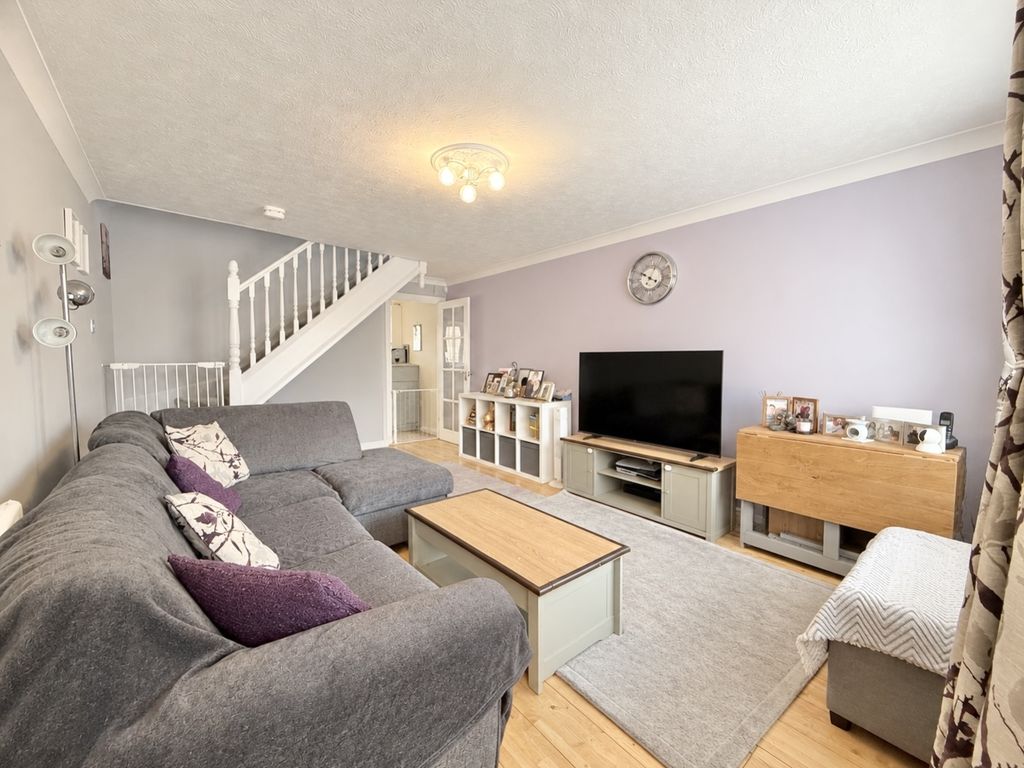 Property photo 3 of 15 6A0E093E-2056-4757-9732-5Bb0C22F5D08
