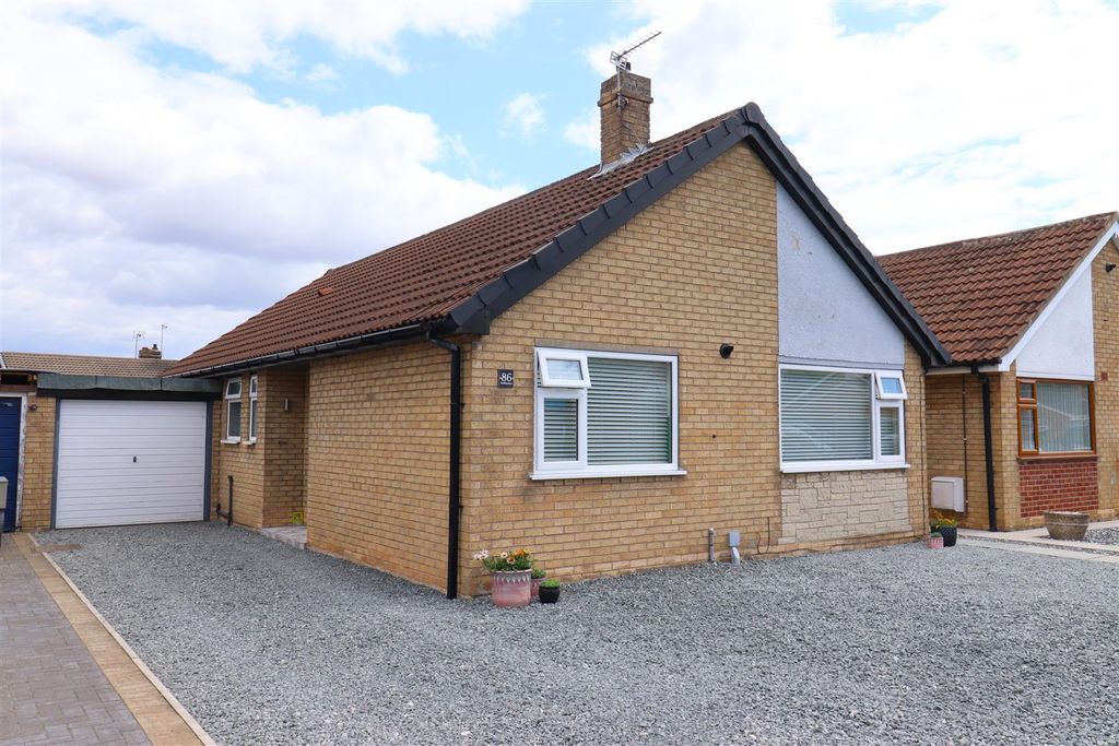 Property photo 1 of 23 86 Bellasize Main Front..Jpg