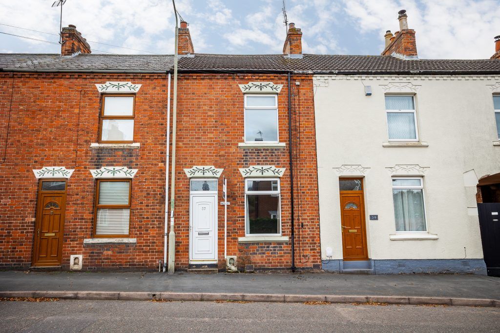 Property photo 1 of 25