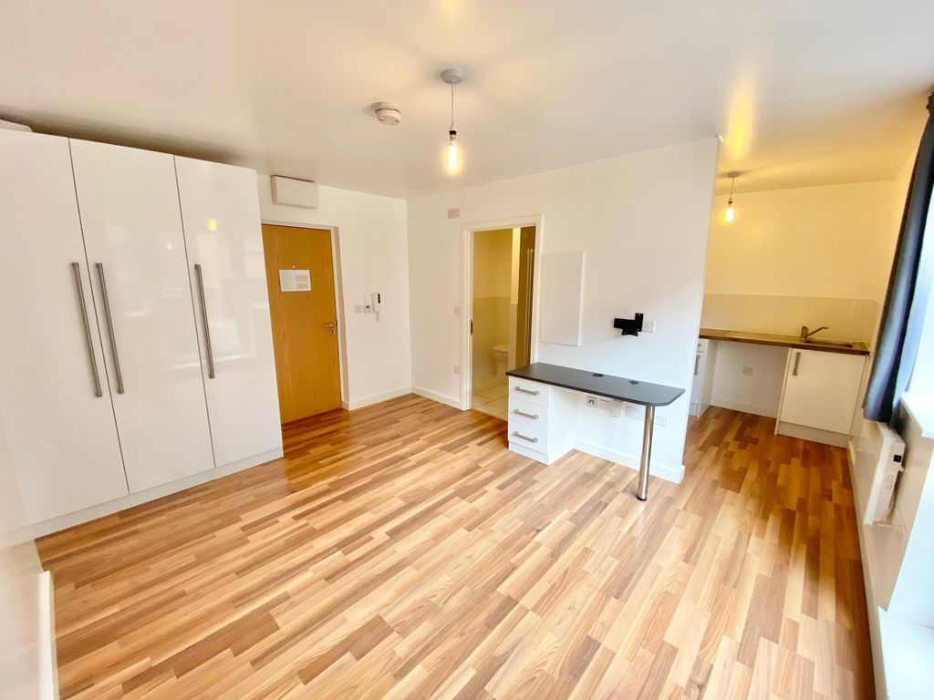 Property photo 3 of 5