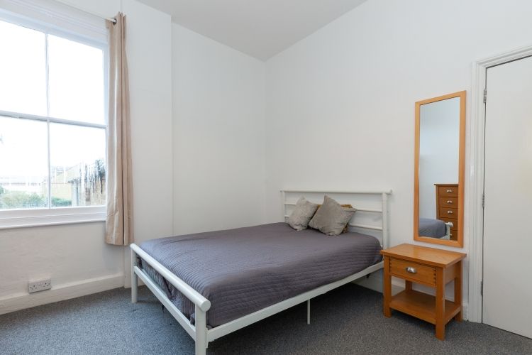 Property photo 3 of 7 246876