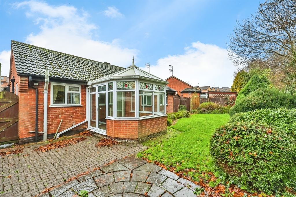 Property photo 2 of 17