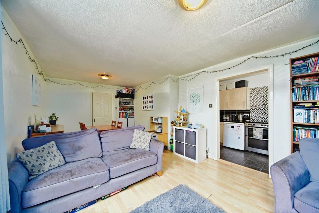 Property photo 2 of 15 Picture No. 02