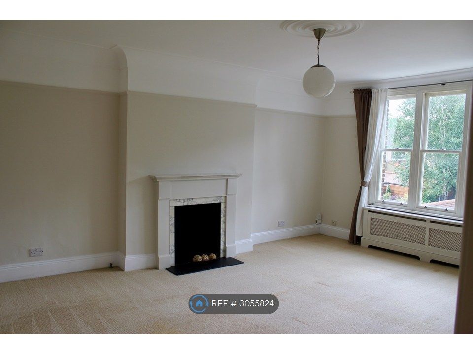 Property photo 3 of 12 Large Lounge With Views Onto Garden.