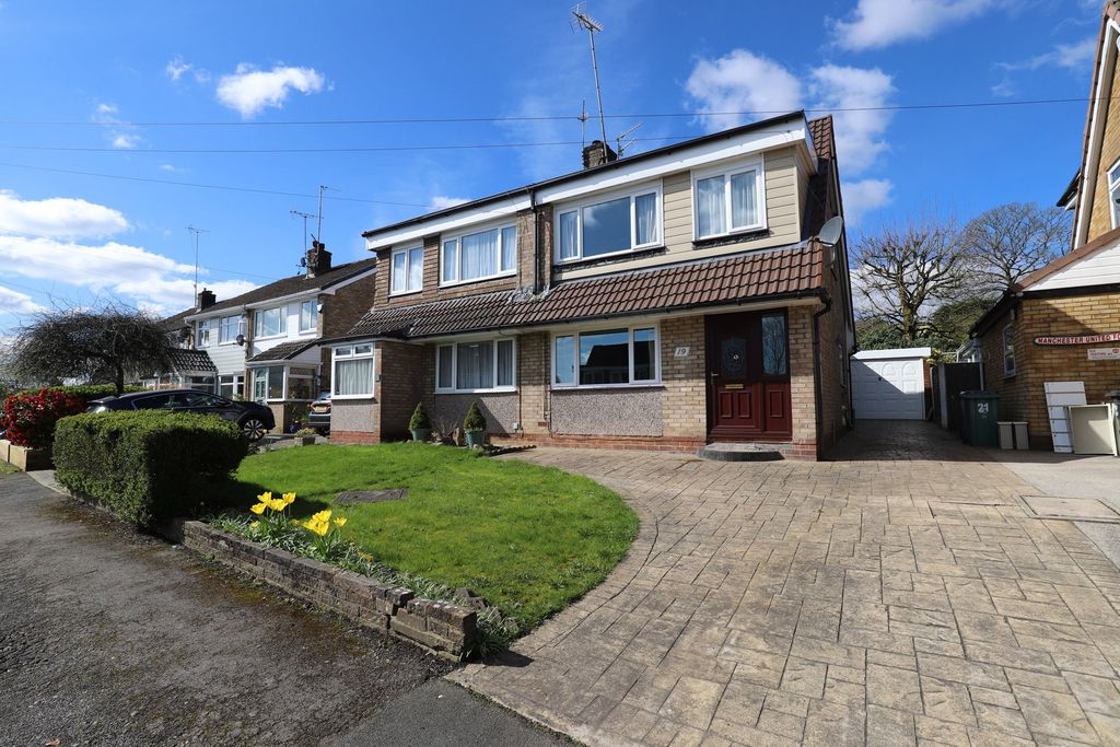 Property photo 1 of 28