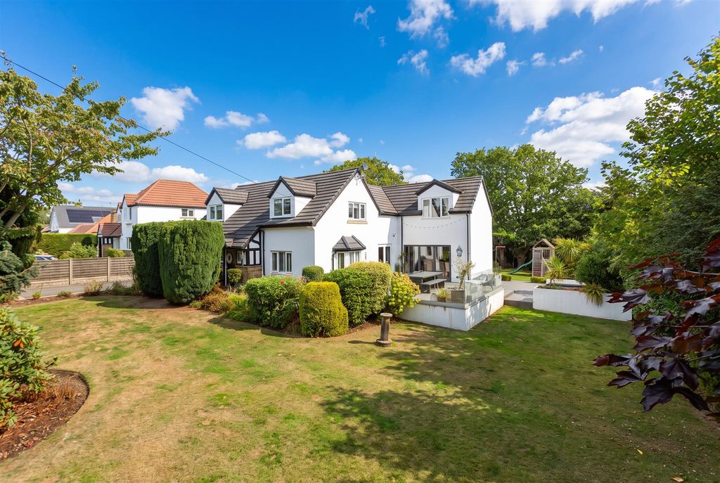 Property photo 1 of 41 16 Creskeld Lane-01_Ai_Edit.Jpg