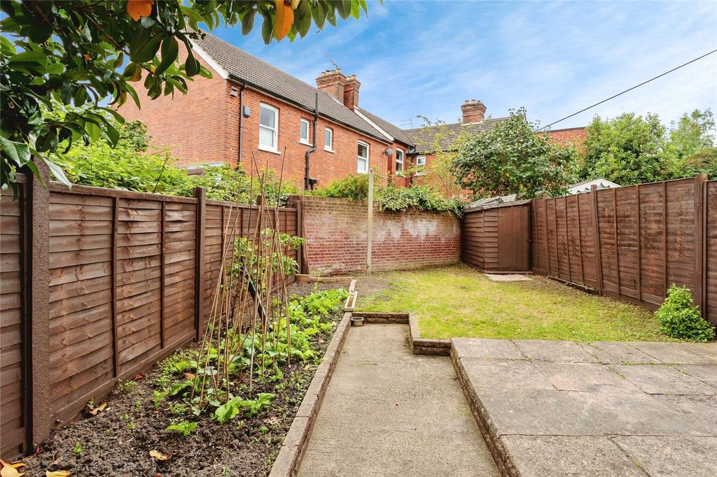 Property photo 2 of 17 Picture No. 18