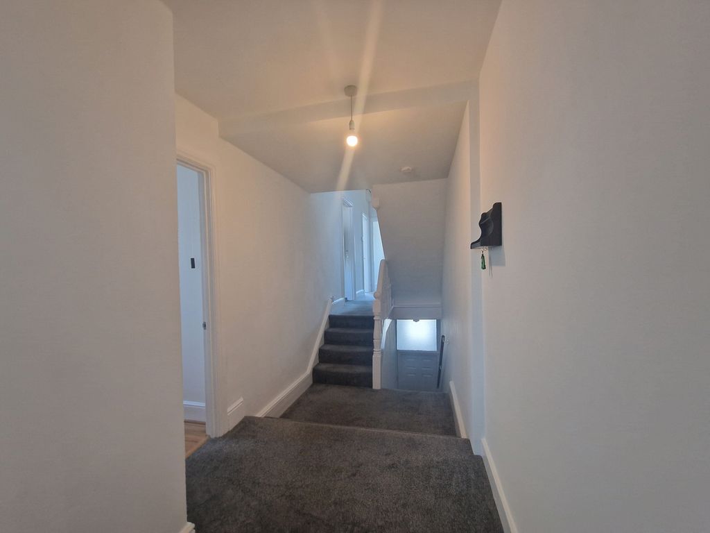 Property photo 2 of 16 Photo 5