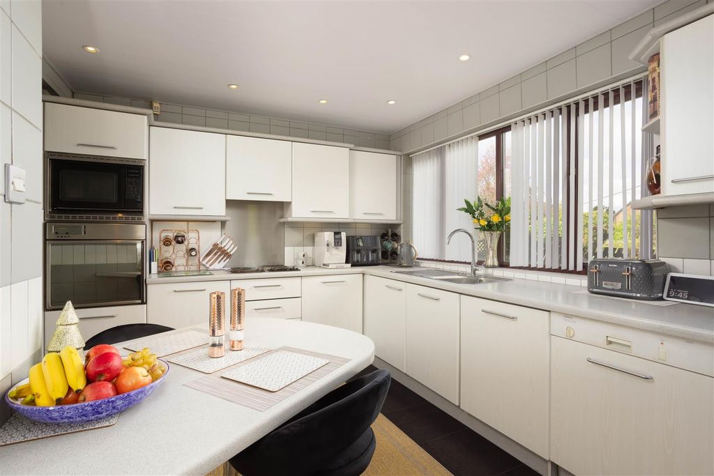 Property photo 2 of 10 00013.Jpg