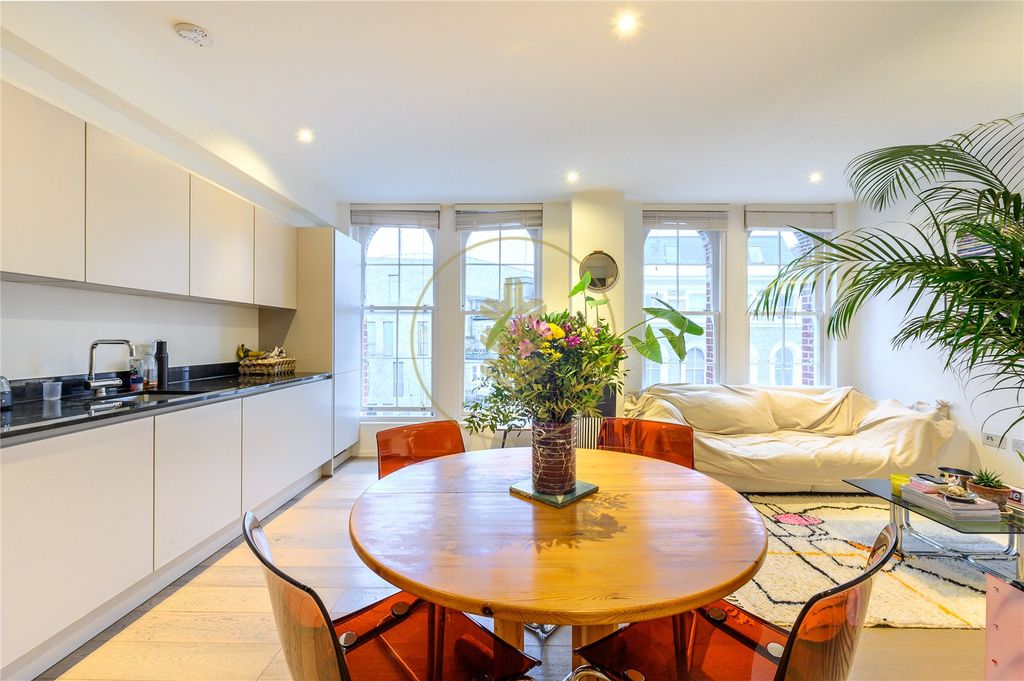 Property photo 3 of 11 Picture No. 21