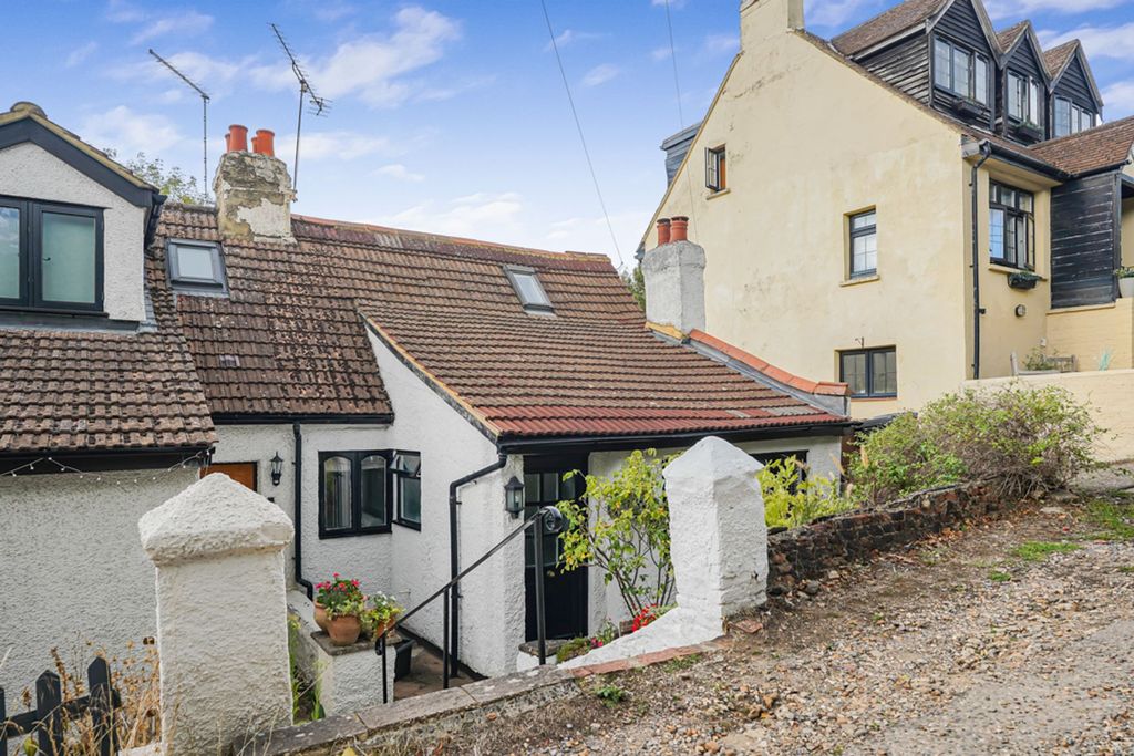 Property photo 1 of 30