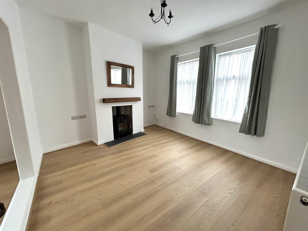 Property photo 2 of 12 New.Jpg