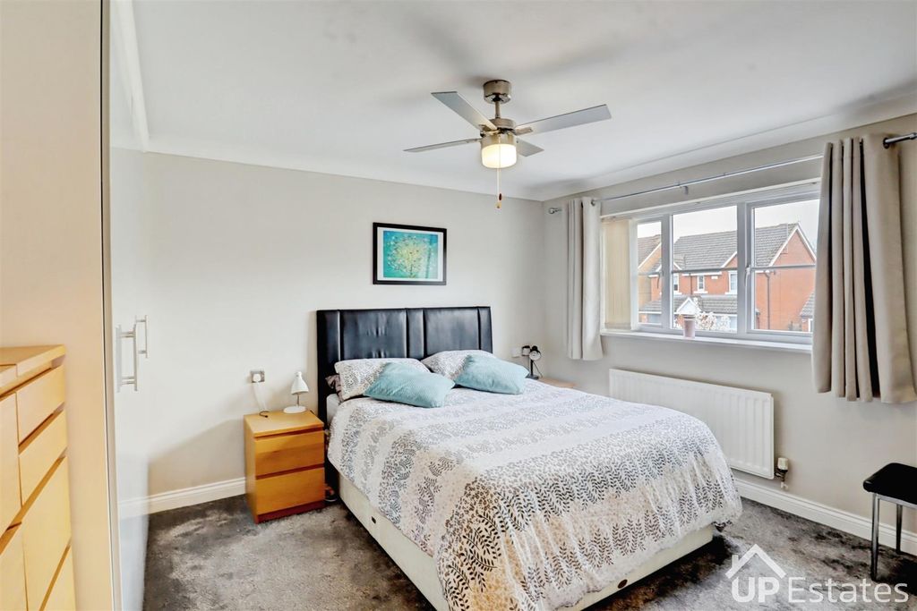 Additional image 9 of 7 bed detached house for saleSnowdrop Close, Bedworth CV12