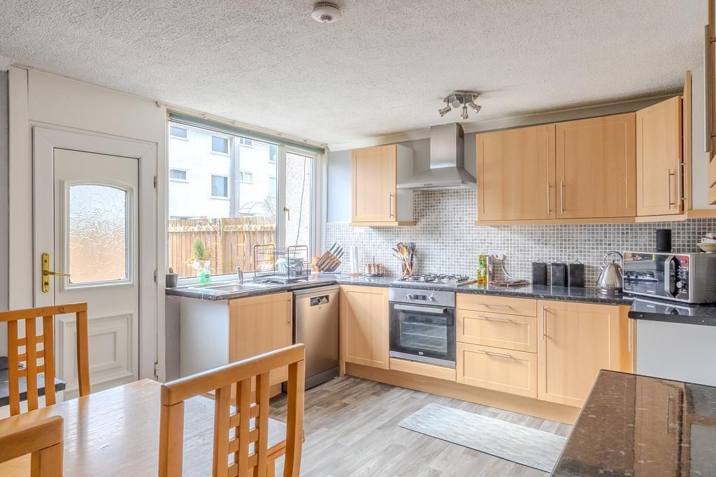 Property photo 2 of 20 Kitchen