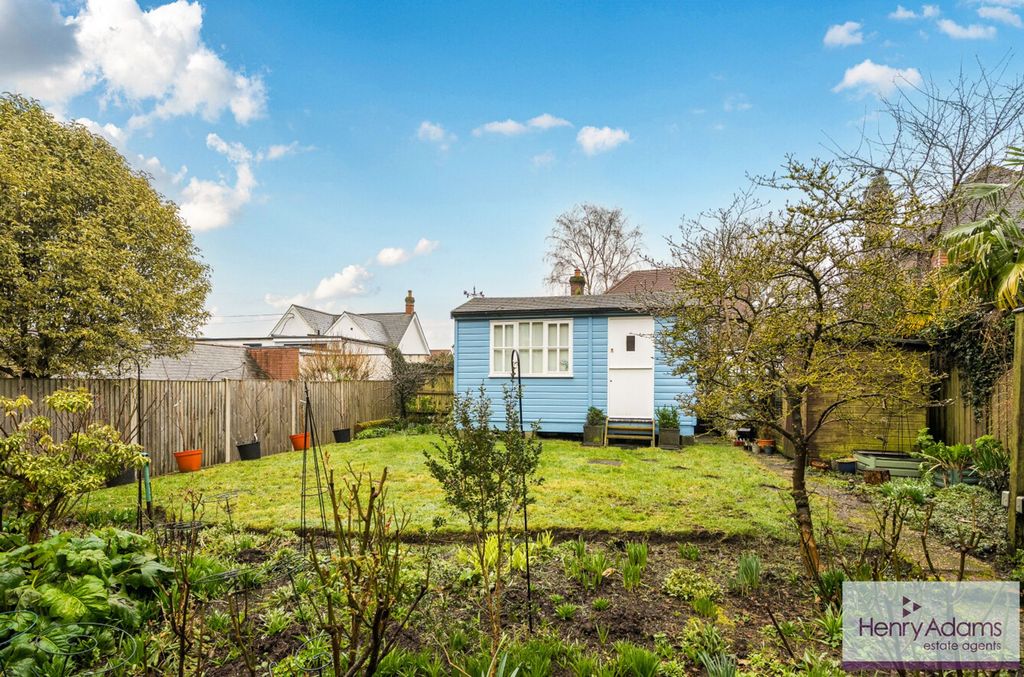 Property photo 3 of 17