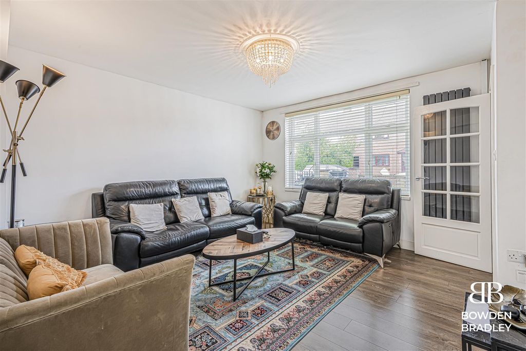 Property photo 2 of 14 Living Room