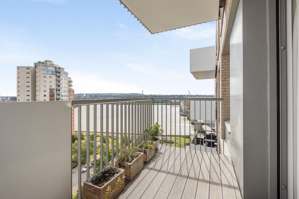 Property photo 1 of 7 Balcony (Email)