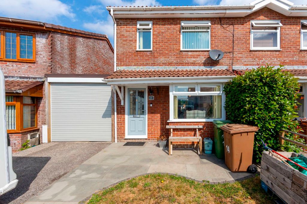Property photo 1 of 25