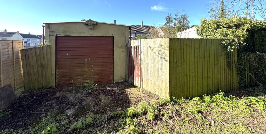 Property photo 1 of 3